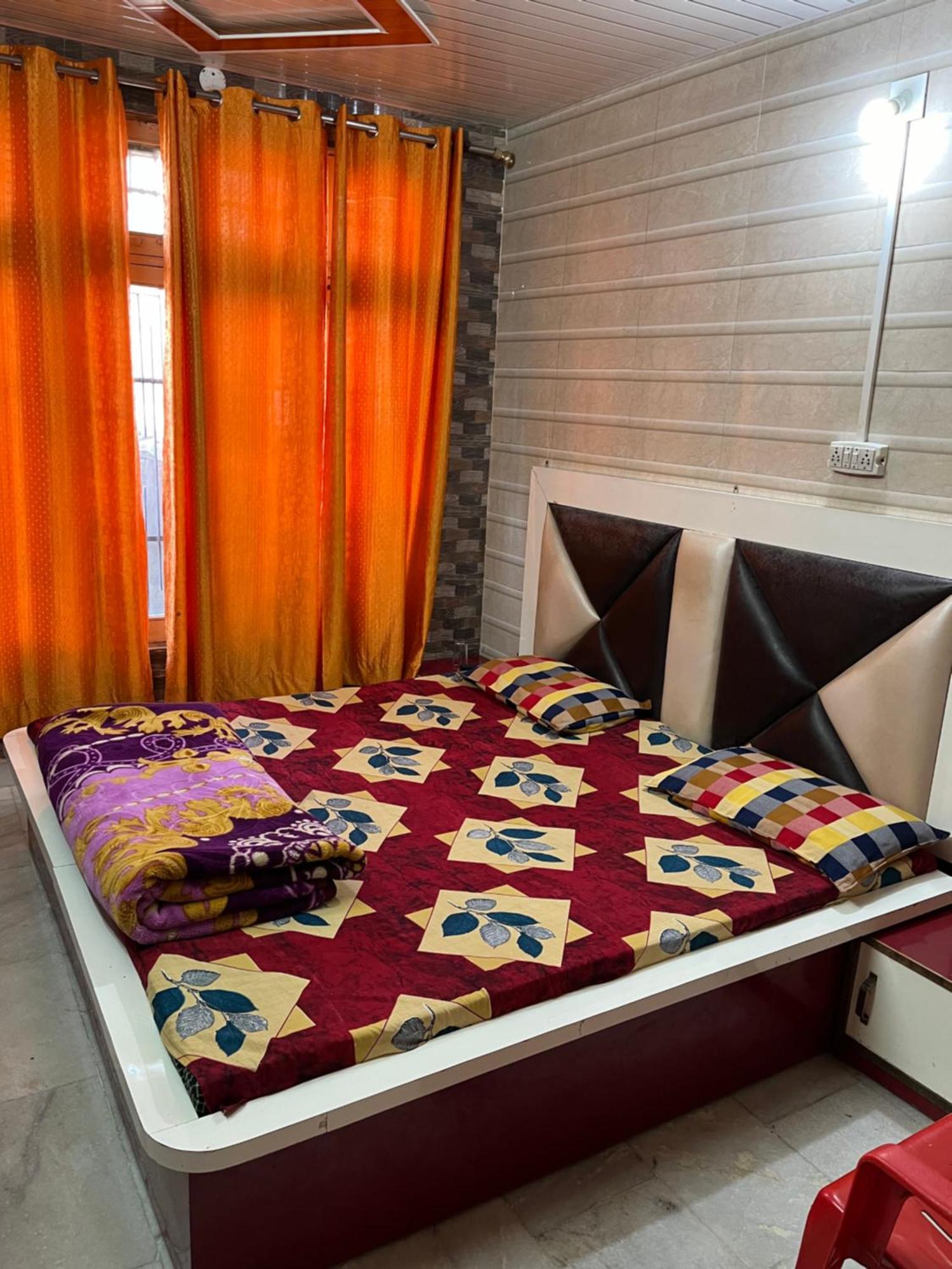 Dream Land Hotel Jammu Buitenkant foto